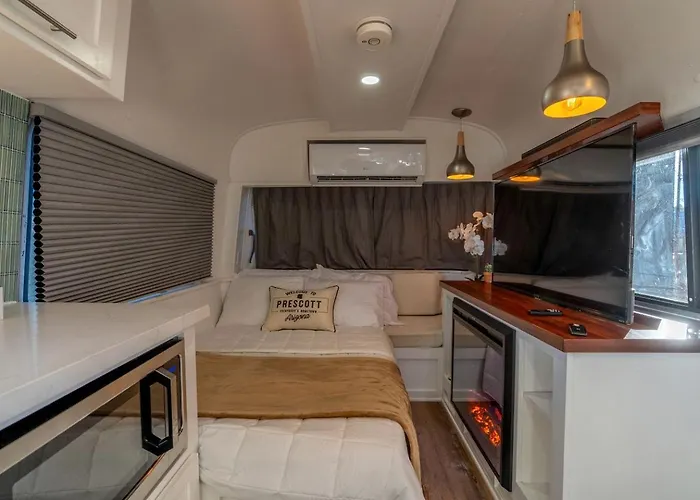 Holiday home Az Airstream Getaway One Block From Whiskey Row
