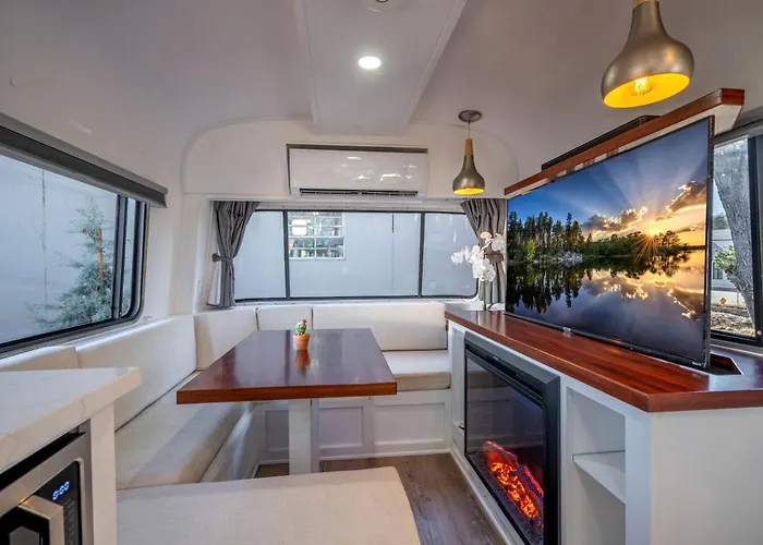 Az Airstream Getaway One Block From Whiskey Row * Prescott