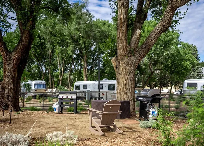 Holiday home Az Airstream Getaway One Block From Whiskey Row