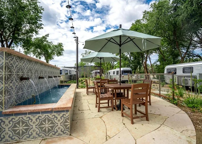 Az Airstream Getaway One Block From Whiskey Row Holiday home *
